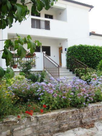 Stella Marina Apartment Umag Exterior photo